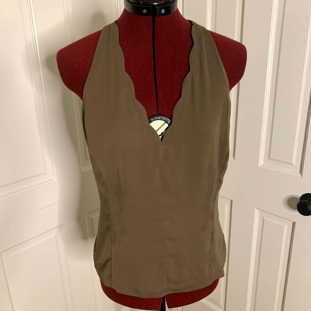 Green Scalloped Back Top